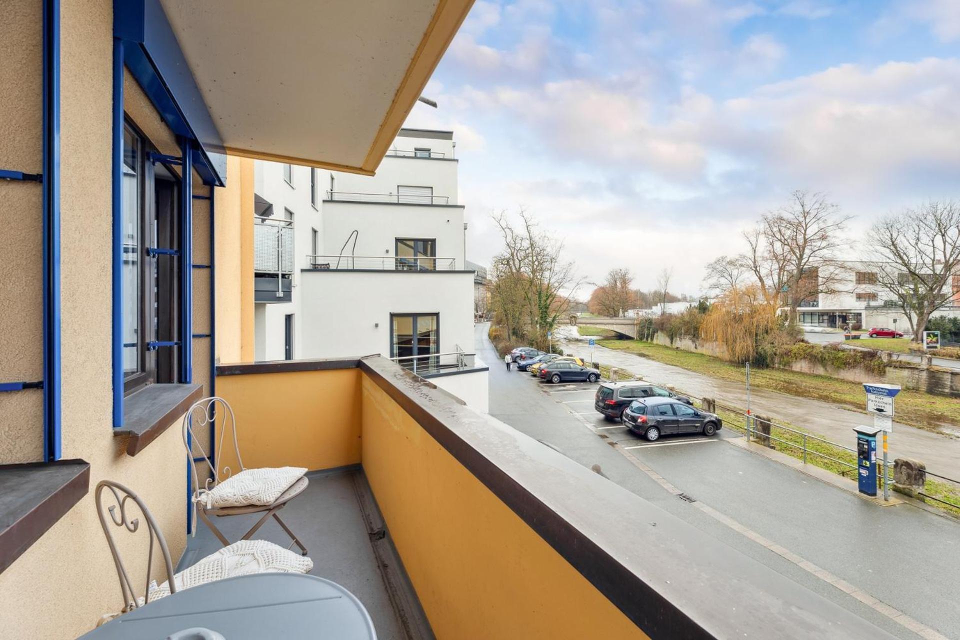 Sali Homes - Charming Studio Apartment In Heart Of Bayreuth With Balcony Exterior photo